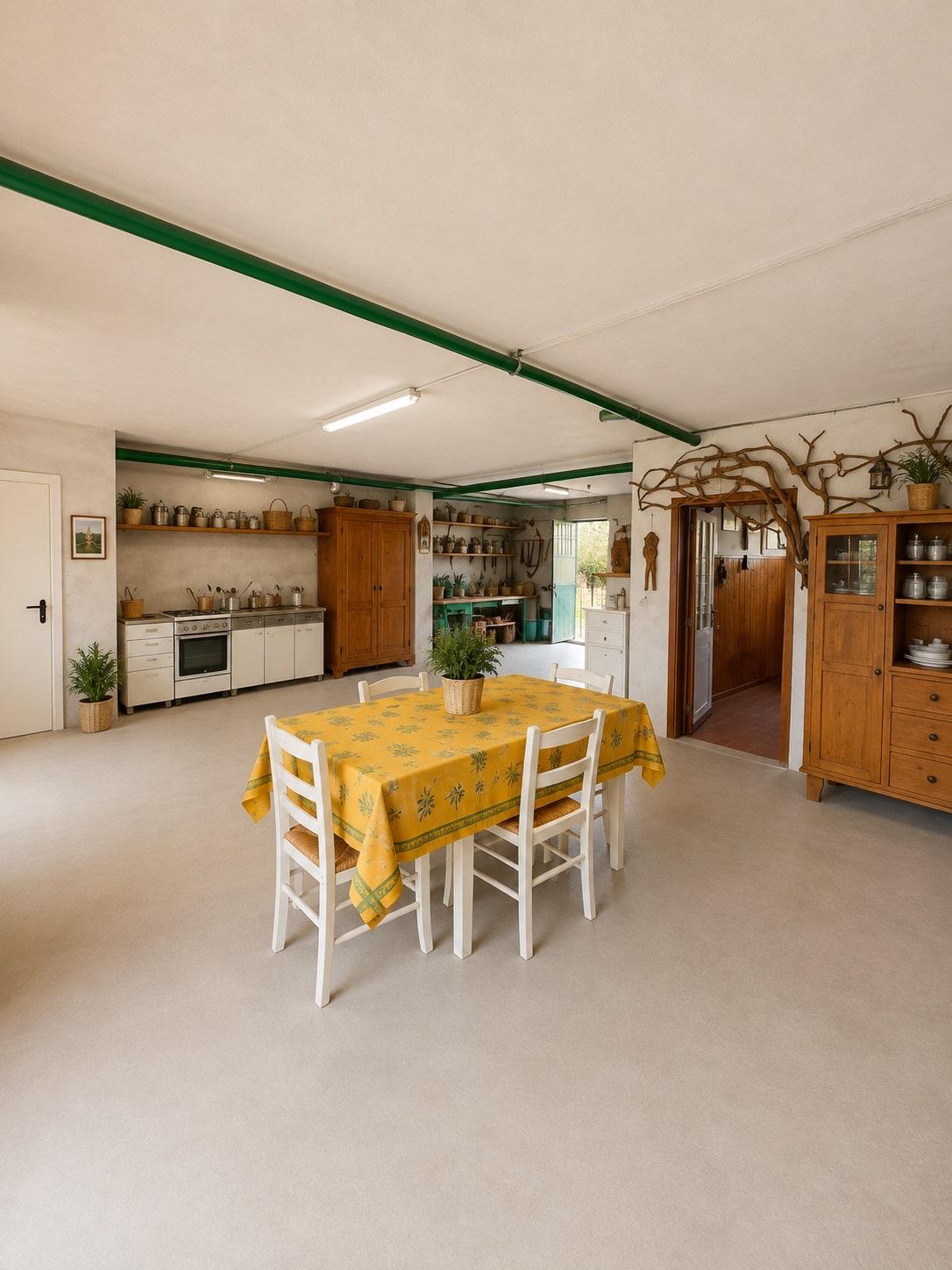 Versatile storage room with dining area