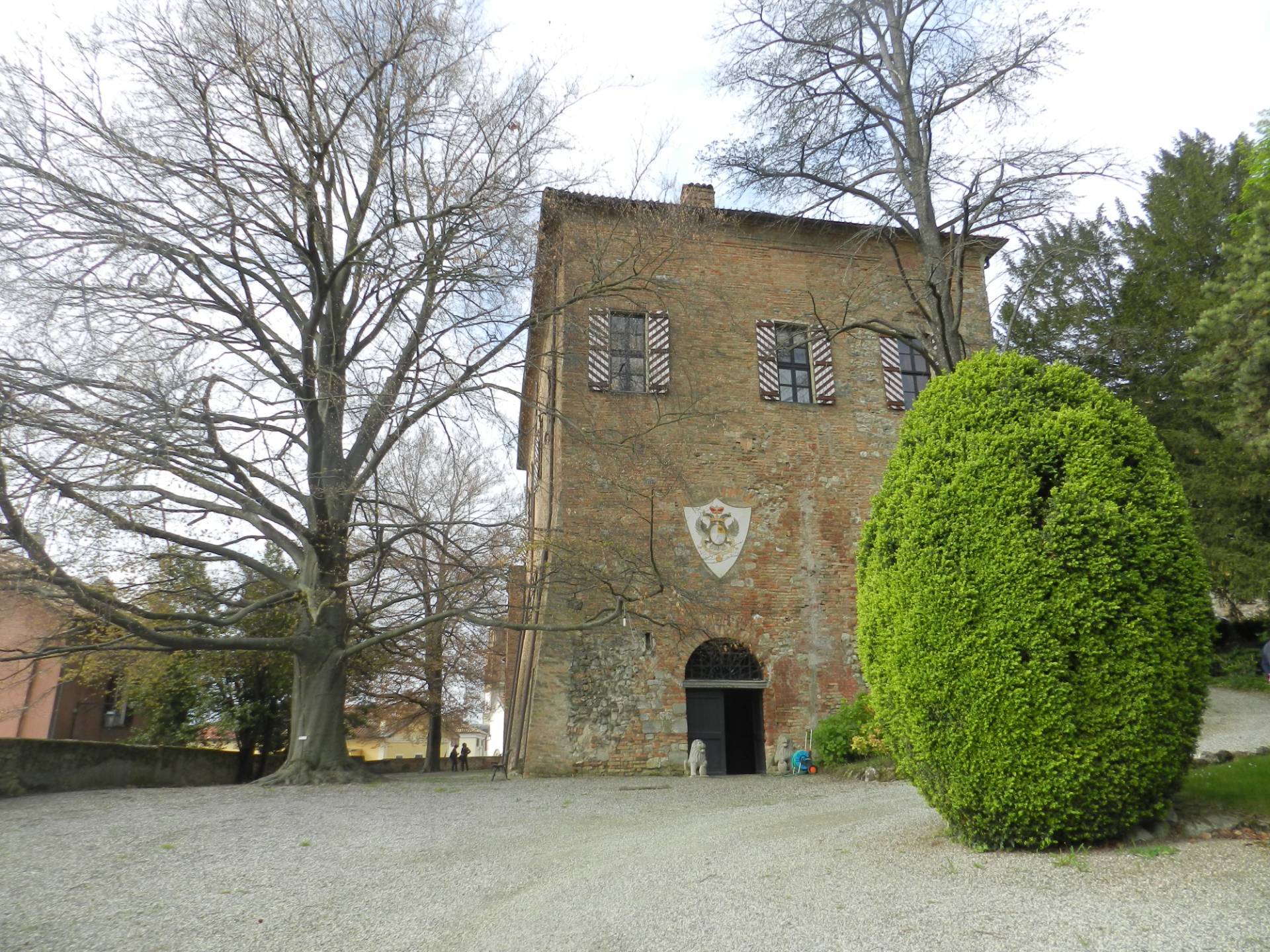 Giardino panoramico del castello di Montiglio Monferrato